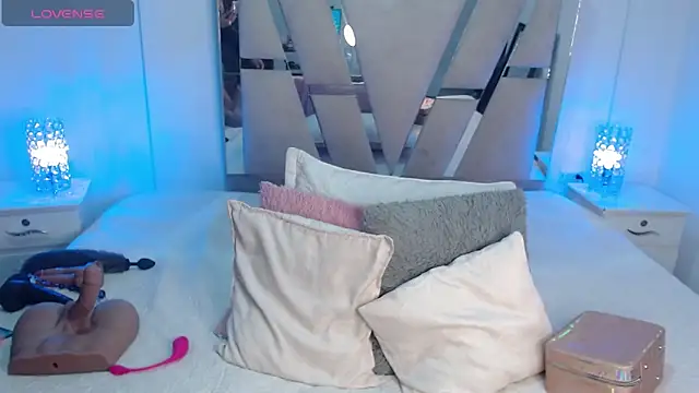 Snapshot of KathyLee69_ chatting on September 19, 2025, 7:58 pm KathyLee69  online show from September 19, 2025, 7:58 pm