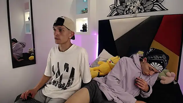 Snapshot of MaikyCooper chatting on February 28, 2025, 8:31 am MaikyCooper online show from February 28, 2025, 8:31 am