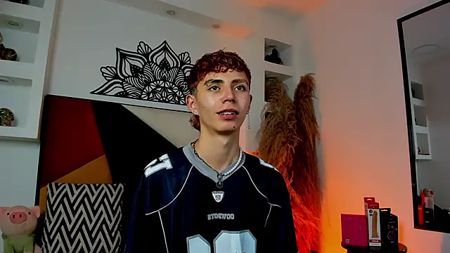 Snapshot of MaikyCooper chatting on November 25, 2025, 8:53 pm MaikyCooper online show from November 25, 2025, 8:53 pm