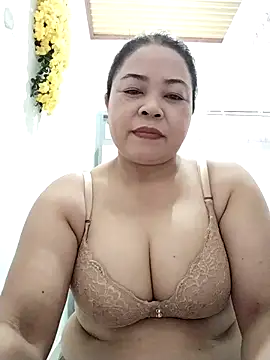 Baby-bigtits2024 online show from December 14, 2025, 2:28 am