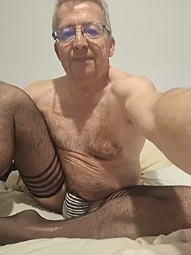 Snapshot of mann4u147 chatting on September 30, 2025, 10:26 pm mann4u147 online show from September 30, 2025, 10:26 pm