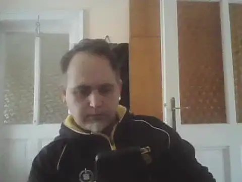 Snapshot of Szolga10 chatting on February 13, 2025, 11:50 am Szolga10 online show from February 13, 2025, 11:50 am