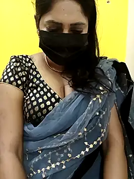 Snapshot of Thamarai28 chatting on March 11, 2025, 10:42 pm Thamarai28 online show from March 11, 2025, 10:42 pm