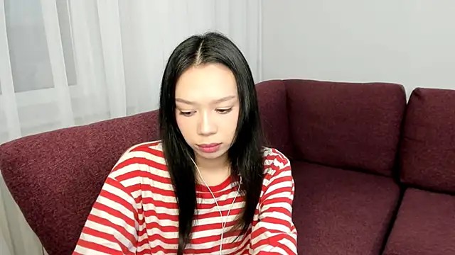 Snapshot of CherryMolly chatting on October 14, 2025, 6:14 am CherryMolly online show from October 14, 2025, 6:14 am