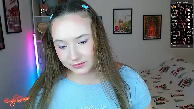 EmilyxxGraces online show from December 19, 2025, 8:49 pm