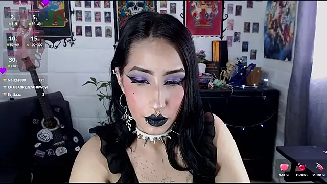 Snapshot of Nyx_Blackmoon chatting on February 25, 2025, 4:00 pm Nyx Blackmoon online show from February 25, 2025, 4:00 pm