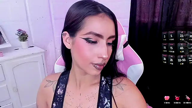 Snapshot of Nyx_Blackmoon chatting on September 14, 2025, 8:08 pm Nyx Blackmoon online show from September 14, 2025, 8:08 pm