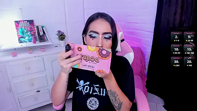 Snapshot of Nyx_Blackmoon chatting on September 16, 2025, 2:07 pm Nyx Blackmoon online show from September 16, 2025, 2:07 pm