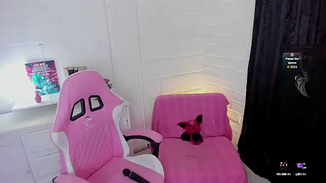 Snapshot of Nyx_Blackmoon chatting on October 15, 2025, 3:01 pm Nyx Blackmoon online show from October 15, 2025, 3:01 pm