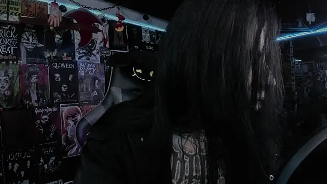 Snapshot of rotten_dreams chatting on October 14, 2025, 11:05 pm rotten dreams online show from October 14, 2025, 11:05 pm