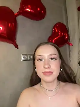 Snapshot of Jackie_White_ chatting on February 20, 2025, 1:03 am Jackie White  online show from February 20, 2025, 1:03 am