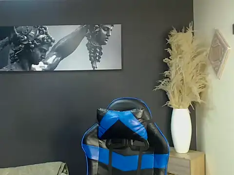 mchissexx online show from November 11, 2025, 4:07 pm