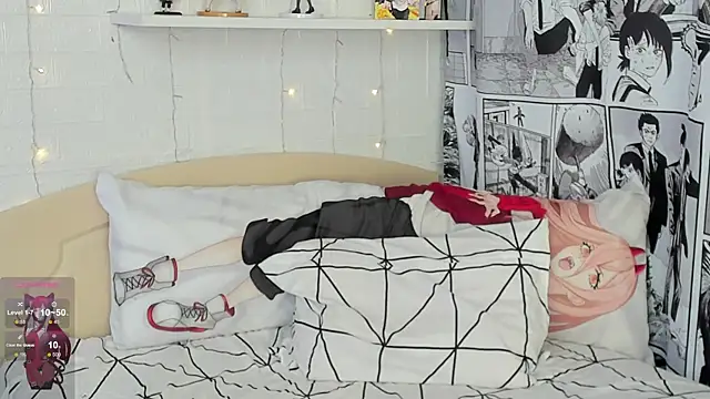 Snapshot of b4by_Emilia chatting on February 13, 2025, 7:45 am b4by Emilia online show from February 13, 2025, 7:45 am