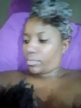 Snapshot of Coco_Nile chatting on February 18, 2025, 4:37 am Coco Nile online show from February 18, 2025, 4:37 am