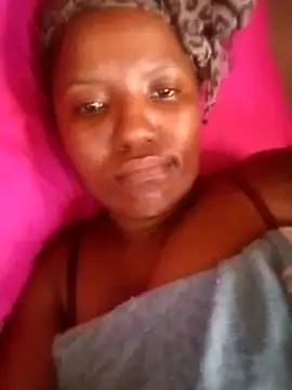 Snapshot of Coco_Nile chatting on February 20, 2025, 11:53 am Coco Nile online show from February 20, 2025, 11:53 am