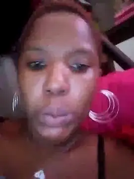 Snapshot of Coco_Nile chatting on February 25, 2025, 2:44 pm Coco Nile online show from February 25, 2025, 2:44 pm