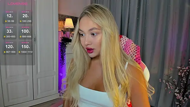 Snapshot of _Loneve__ chatting on September 26, 2025, 3:16 pm  Loneve   online show from September 26, 2025, 3:16 pm