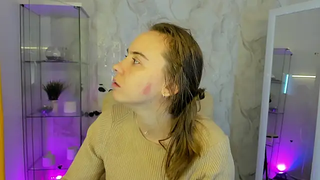 Snapshot of Lika_0ne chatting on November 5, 2025, 11:32 am Lika 0ne online show from November 5, 2025, 11:32 am