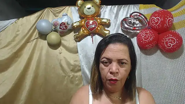 Snapshot of alina_maturehot chatting on February 23, 2025, 5:01 am alina maturehot online show from February 23, 2025, 5:01 am