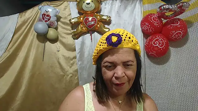 Snapshot of alina_maturehot chatting on February 25, 2025, 5:08 am alina maturehot online show from February 25, 2025, 5:08 am