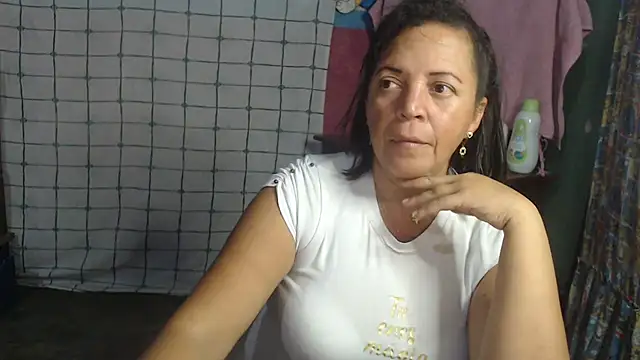 Snapshot of alina_maturehot chatting on March 2, 2025, 2:08 am alina maturehot online show from March 2, 2025, 2:08 am