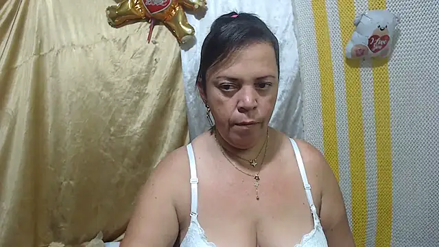 Snapshot of alina_maturehot chatting on March 15, 2025, 7:53 am alina maturehot online show from March 15, 2025, 7:53 am