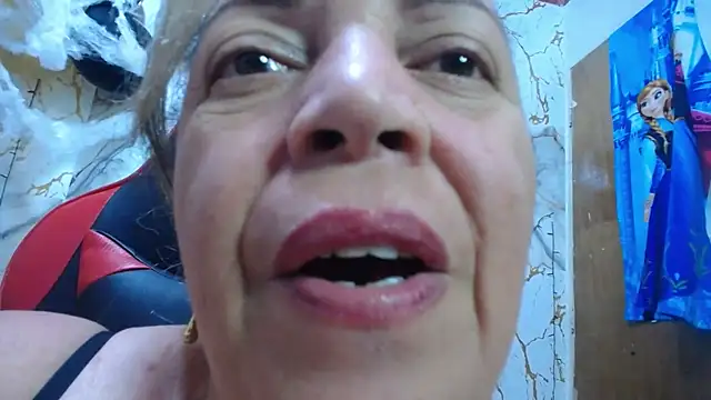 alina maturehot online show from October 21, 2025, 9:21 am