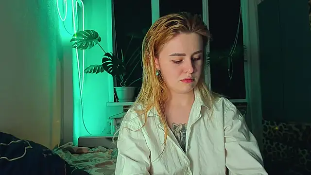 Snapshot of Alexa_Pirs chatting on March 4, 2025, 9:54 pm Alexa Pirs online show from March 4, 2025, 9:54 pm