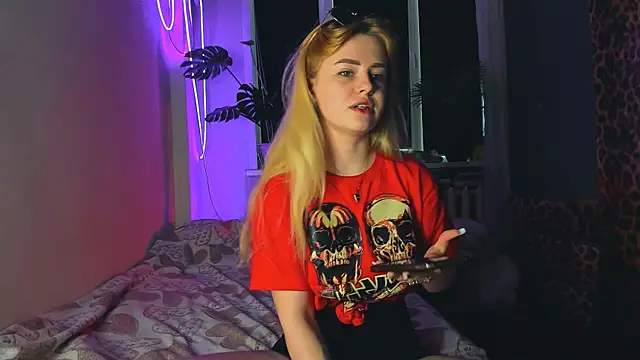 Snapshot of Alexa_Pirs chatting on March 22, 2025, 2:36 pm Alexa Pirs online show from March 22, 2025, 2:36 pm