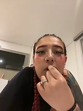 Scarlett-LS online show from February 18, 2025, 1:21 am