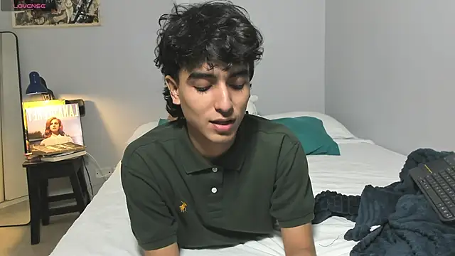 Snapshot of salvatore_montt chatting on March 3, 2025, 12:04 am salvatore montt online show from March 3, 2025, 12:04 am