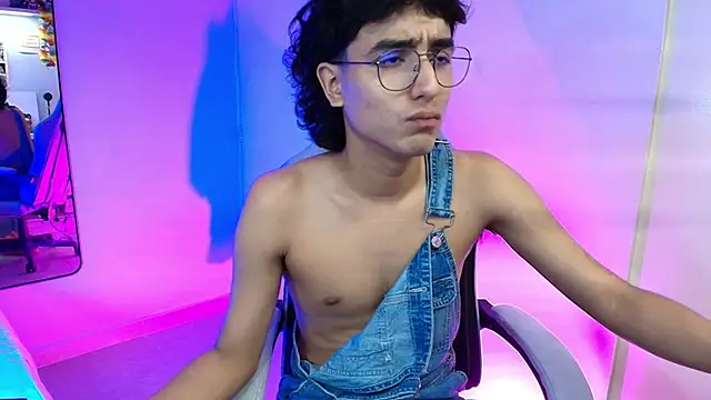 Snapshot of salvatore_montt chatting on September 9, 2025, 5:40 am salvatore montt online show from September 9, 2025, 5:40 am