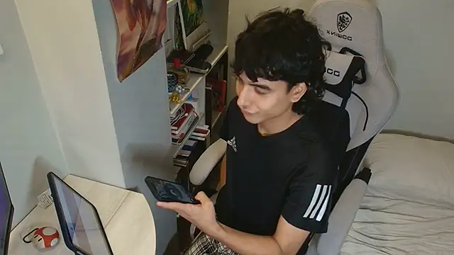 Snapshot of salvatore_montt chatting on October 14, 2025, 3:51 am salvatore montt online show from October 14, 2025, 3:51 am