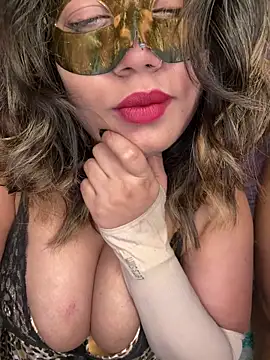 Snapshot of WifyHubby_38 chatting on February 19, 2025, 5:49 pm WifyHubby 38 online show from February 19, 2025, 5:49 pm