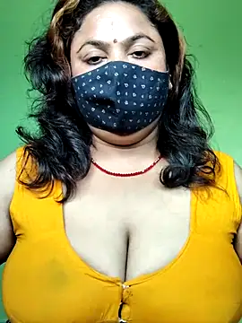 Snapshot of rani130 chatting on September 18, 2025, 1:18 am rani130 online show from September 18, 2025, 1:18 am