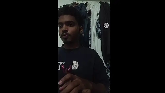 Snapshot of Harsh424242 chatting on March 4, 2025, 6:39 pm Harsh424242 online show from March 4, 2025, 6:39 pm