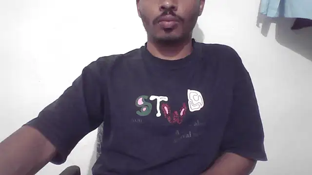 Snapshot of Harsh424242 chatting on March 13, 2025, 5:28 pm Harsh424242 online show from March 13, 2025, 5:28 pm