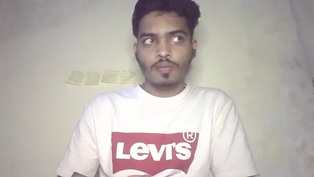 Snapshot of Harsh424242 chatting on December 15, 2025, 8:40 am Harsh424242 online show from December 15, 2025, 8:40 am