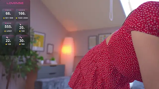 Snapshot of _Spring_Day_ chatting on February 28, 2025, 8:20 am Spring Day online show from February 28, 2025, 8:20 am