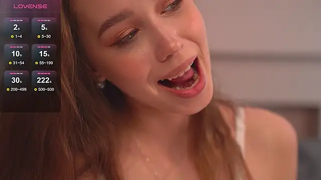 Snapshot of _Spring_Day_ chatting on March 2, 2025, 11:18 am Spring Day online show from March 2, 2025, 11:18 am