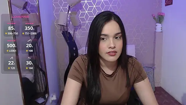 Lana Pearce online show from October 2, 2025, 6:15 pm