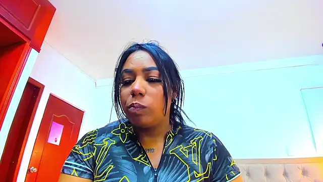 Snapshot of emma_purple_ chatting on September 20, 2025, 12:17 pm emma purple online show from September 20, 2025, 12:17 pm