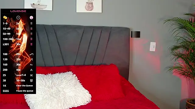 Snapshot of alejandra_jonees chatting on February 15, 2025, 9:15 pm alejandra jonees online show from February 15, 2025, 9:15 pm