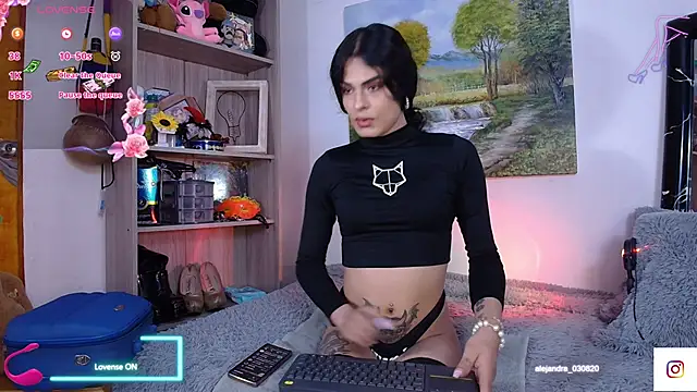 Snapshot of Meghan_hott chatting on March 10, 2025, 3:52 pm Meghan hott online show from March 10, 2025, 3:52 pm