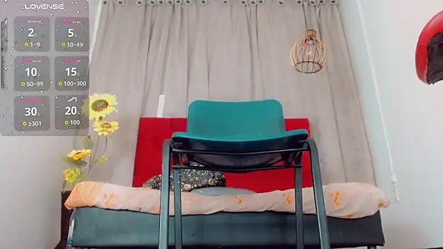 Snapshot of katha_Crawford chatting on November 18, 2025, 7:07 pm katha Crawford online show from November 18, 2025, 7:07 pm