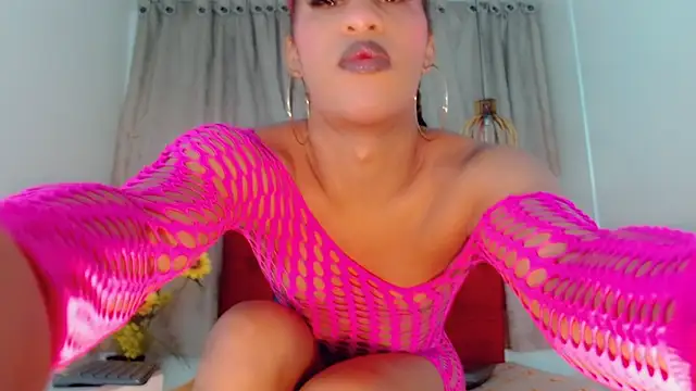 Snapshot of katha_Crawford chatting on December 4, 2025, 7:11 pm katha Crawford online show from December 4, 2025, 7:11 pm