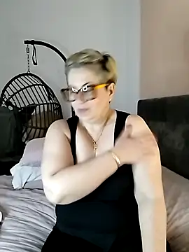 Snapshot of Pumabionda chatting on March 19, 2025, 9:38 am Pumabionda online show from March 19, 2025, 9:38 am