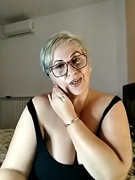 Snapshot of Pumabionda chatting on October 21, 2025, 9:32 am Pumabionda online show from October 21, 2025, 9:32 am