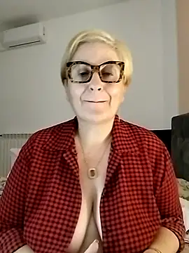 Snapshot of Pumabionda chatting on November 14, 2025, 10:07 pm Pumabionda online show from November 14, 2025, 10:07 pm