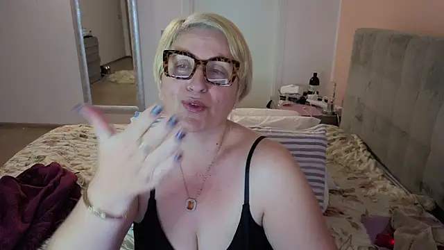 Snapshot of Pumabionda chatting on November 28, 2025, 10:56 pm Pumabionda online show from November 28, 2025, 10:56 pm